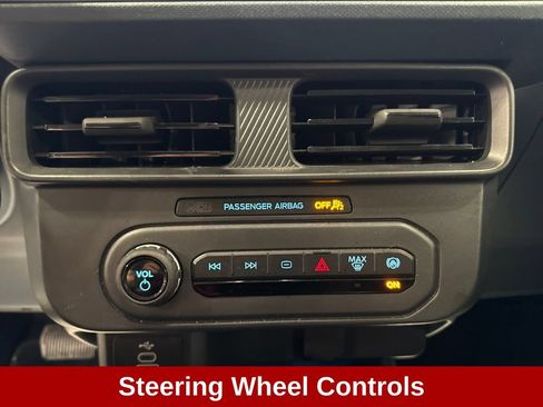 Used 2025 Ford Maverick XL w/ Equipment Group 102A AWD/4WD image 15