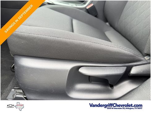 Used 2025 Toyota Corolla LE FWD image 22