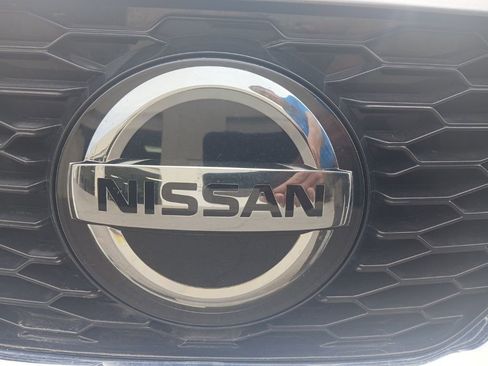 Certified 2022 Nissan Rogue Sport SL FWD image 2