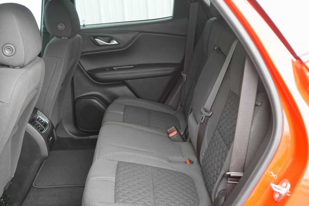 Used 2021 Chevrolet Blazer LT FWD image 26
