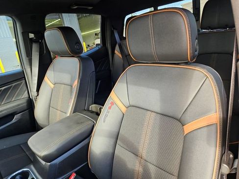 New 2026 GMC Canyon AT4 AWD/4WD image 17