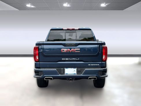 Used 2023 GMC Sierra 1500 Denali w/ Technology Package AWD/4WD image 9