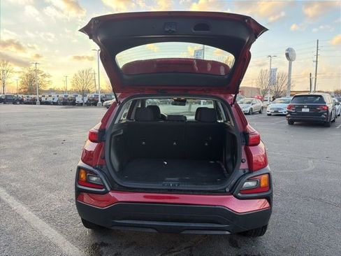 Used 2021 Hyundai Kona SE image 9