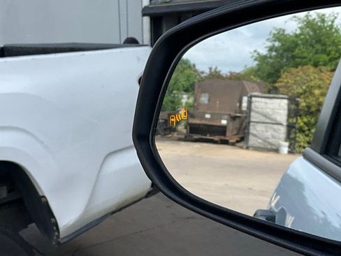 Used 2025 Toyota 4Runner SR5 image 19