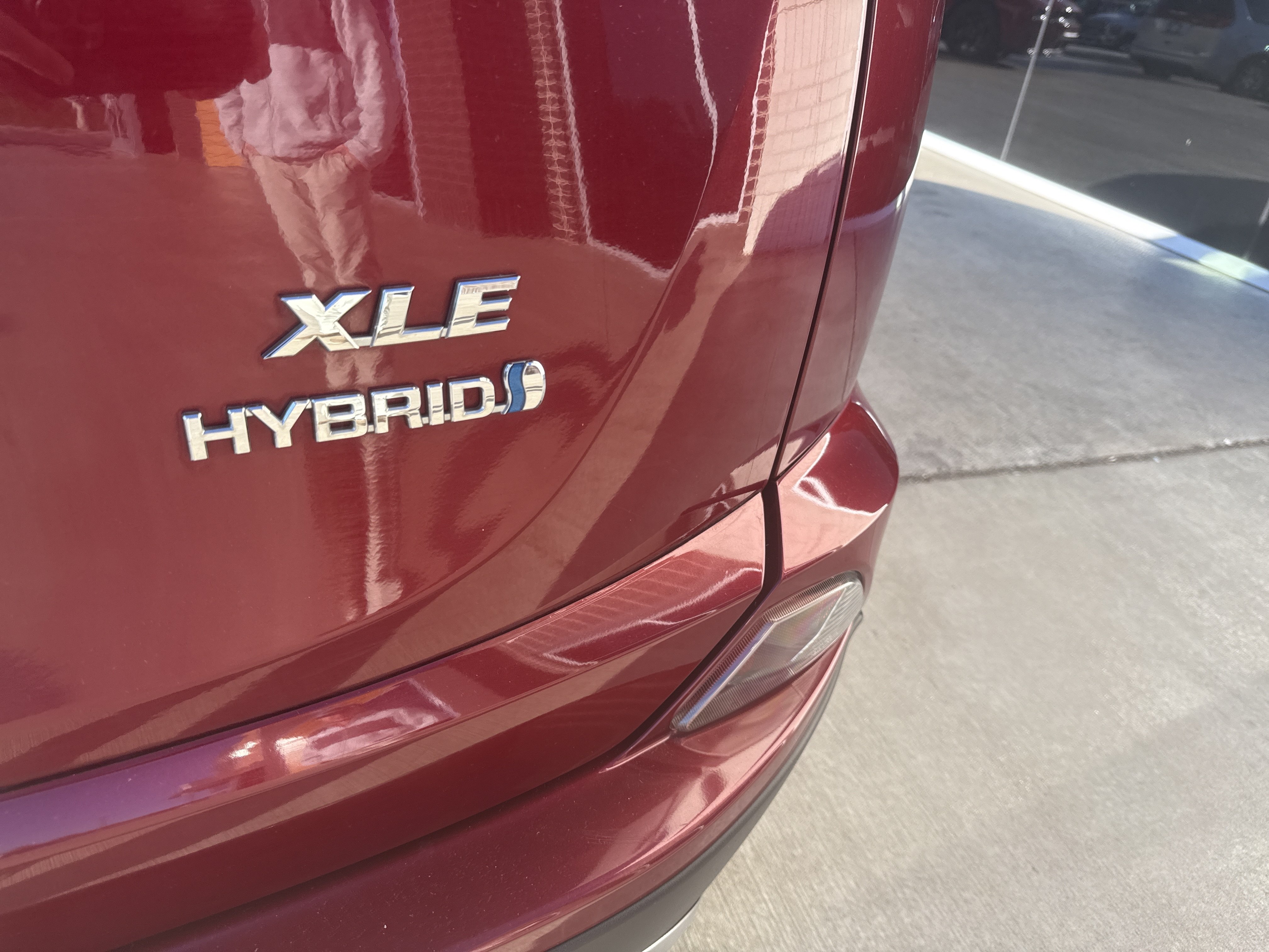 Used 2018 Toyota RAV4 XLE w/ Carpet Mat Package AWD/4WD image 20
