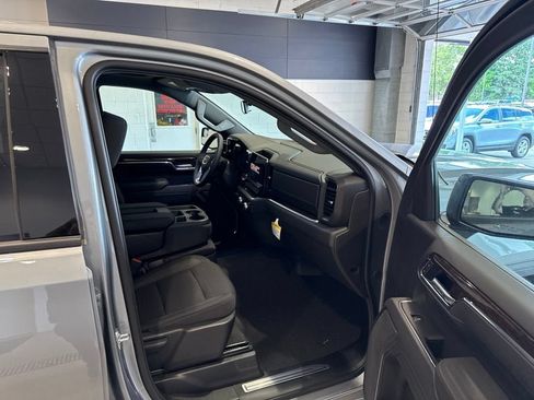 New 2026 GMC Sierra 1500 Elevation w/ LPO, GMC Protection Package AWD/4WD image 12