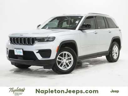Used 2023 Jeep Grand Cherokee Laredo w/ Luxury Tech Group I