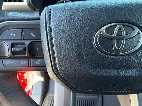 New 2026 Toyota 4Runner Limited AWD/4WD image 19