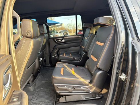 Used 2024 GMC Yukon XL AT4 w/ AT4 Premium Package image 20