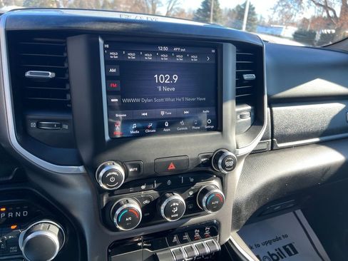 Used 2019 RAM 1500 Big Horn image 15