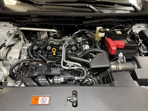 New 2025 Mitsubishi Outlander SE image 28