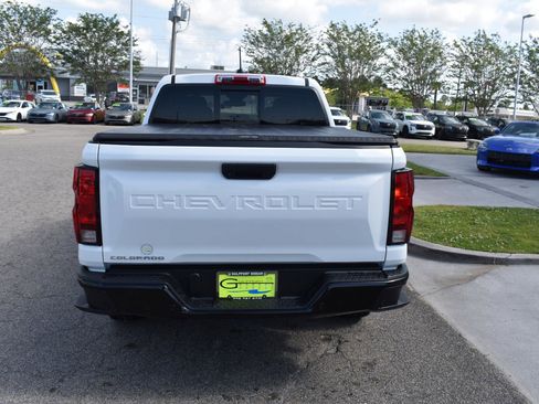 Used 2025 Chevrolet Colorado W/T RWD image 7