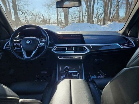Used 2023 BMW X5 xDrive40i w/ Premium Package image 12