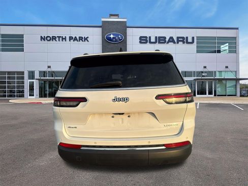Used 2023 Jeep Grand Cherokee L Laredo w/ Trailer Tow Group (B) AWD/4WD image 4