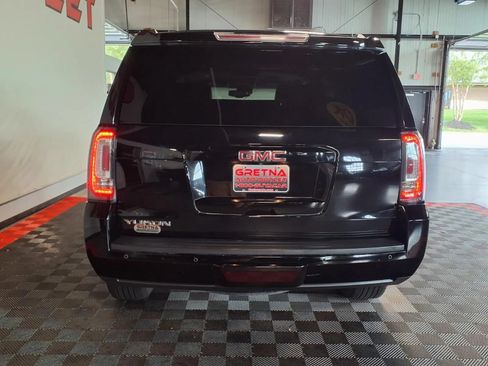 Used 2017 GMC Yukon SLT w/ Open Road Package AWD/4WD image 6