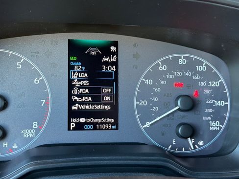 Used 2025 Toyota Corolla SE image 22