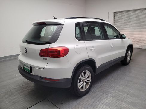 Used 2016 Volkswagen Tiguan S FWD image 9