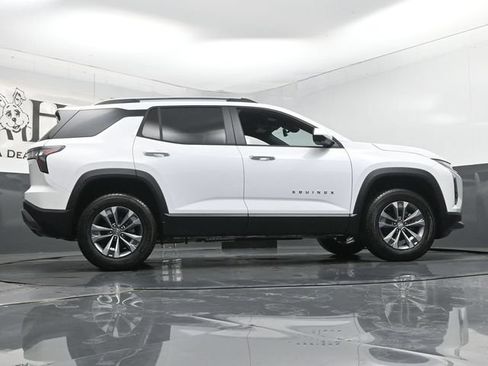 New 2027 Chevrolet Equinox LT w/ Convenience Package II FWD image 31
