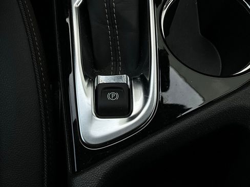 Used 2025 Buick Encore GX Preferred image 21