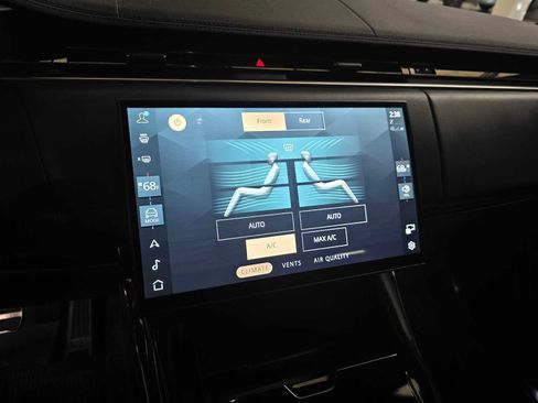 Certified 2024 Land Rover Range Rover Sport Dynamic SE image 31