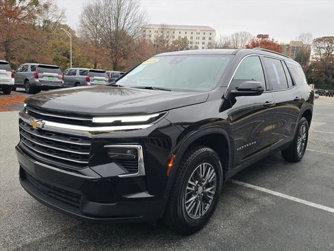 Certified 2025 Chevrolet Traverse LT image 29