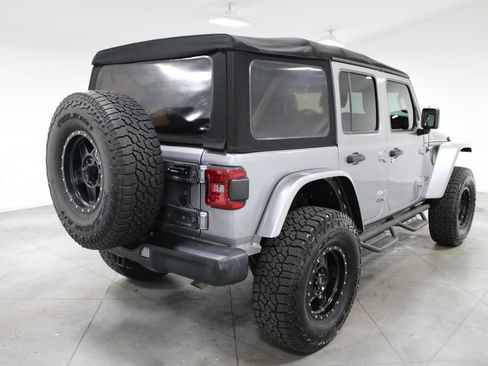 Used 2018 Jeep Wrangler Unlimited Rubicon w/ Steel Bumper Group AWD/4WD image 10