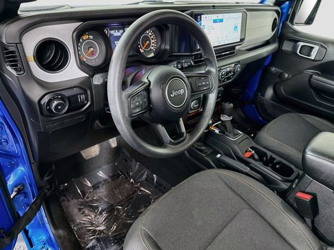 Used 2024 Jeep Wrangler Unlimited Sport AWD/4WD image 23
