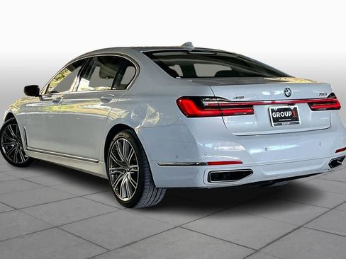Used 2022 BMW 750i xDrive w/ Executive Package image 11