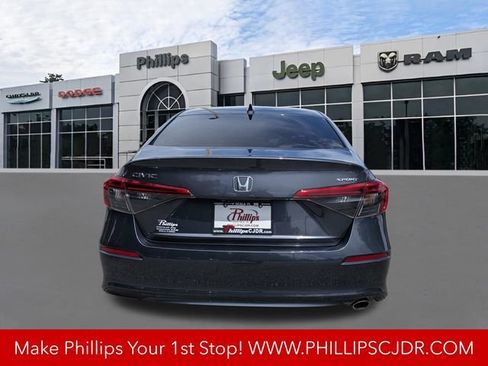 Used 2024 Honda Civic Sport image 4