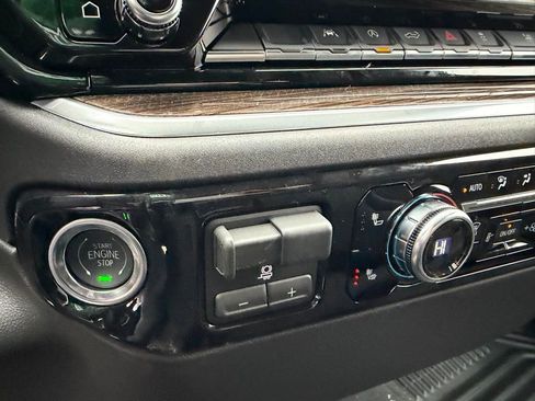 New 2026 GMC Sierra 1500 Elevation image 16