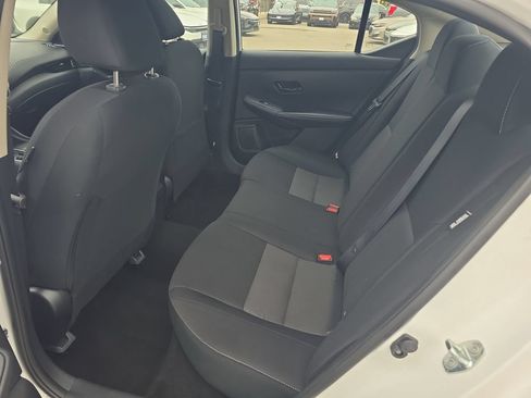 Used 2025 Nissan Sentra SV FWD image 21
