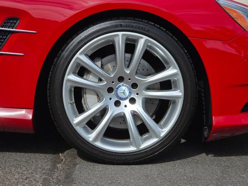 Used 2014 Mercedes-Benz SL 550 image 40