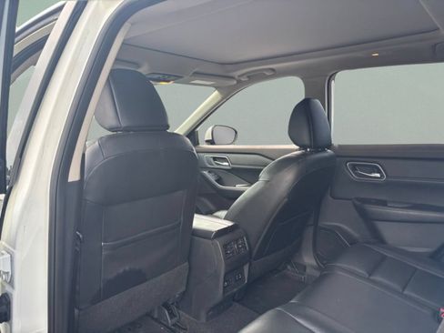 Used 2021 Nissan Rogue SL FWD image 21