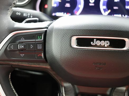 Used 2024 Jeep Grand Cherokee Limited w/ Trailer Tow Package image 30