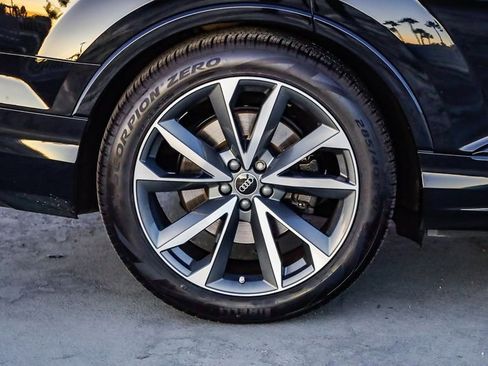 Used 2023 Audi SQ7 Prestige w/ Prestige Package image 12