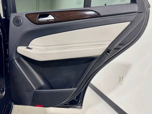 Used 2018 Mercedes-Benz GLE 350 image 31