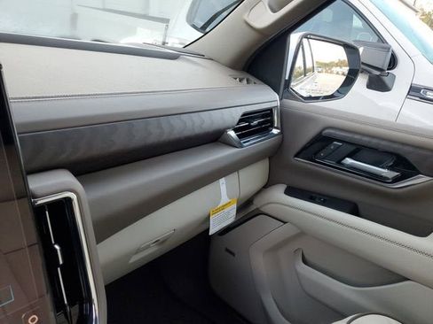 New 2026 GMC Yukon XL Denali w/ Denali Reserve Package image 25