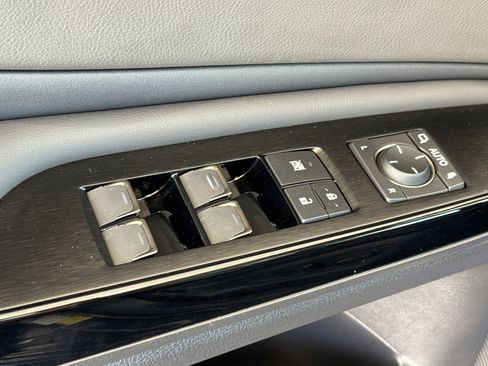 Certified 2025 Lexus ES 300h w/ Premium Package FWD image 13