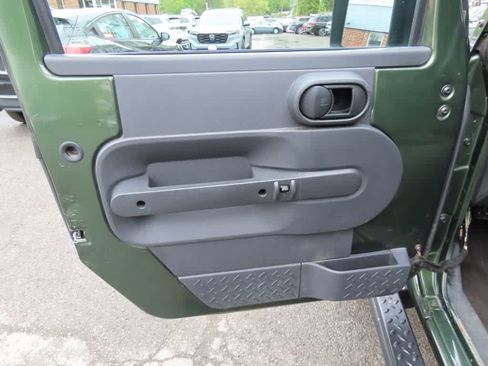 Used 2009 Jeep Wrangler X image 15