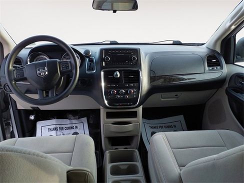 Used 2012 Dodge Grand Caravan SE image 10