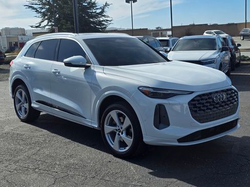 Used 2025 Audi Q5 2.0T Premium Plus w/ Premium Plus image 1