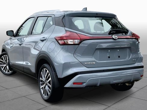 Used 2021 Nissan Kicks SV image 12