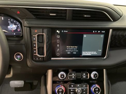 Used 2024 GMC Yukon Denali image 15