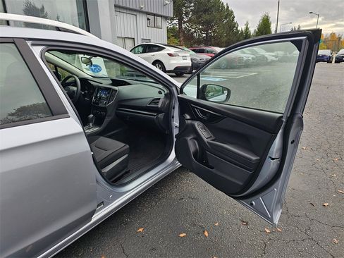 Used 2023 Subaru Impreza Premium image 10
