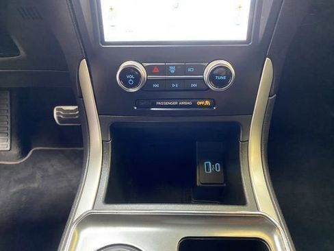 Used 2024 Ford Edge ST-Line image 43