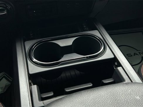 Used 2021 Nissan Titan PRO-4X w/ Pro-4x Convenience Package image 33