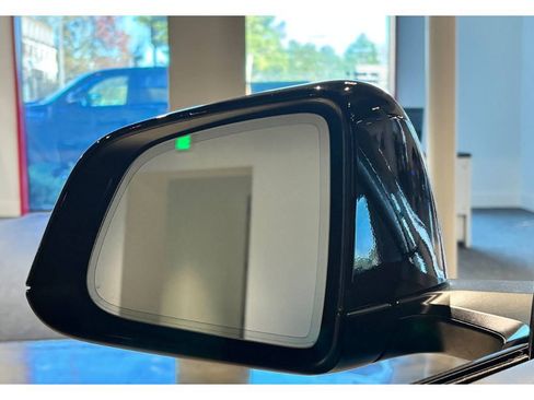 Used 2023 Tesla Model Y Long Range image 31