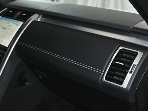 Used 2023 Land Rover Discovery S R-Dynamic image 77