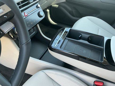 New 2025 Hyundai Tucson SEL image 8