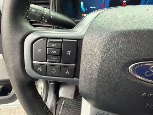 Used 2025 Ford F250 Lariat w/ Chrome Package image 29